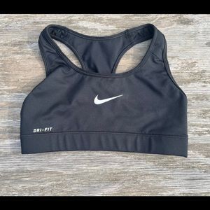 NikePro Dri-Fit Sports Bra/Top